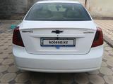 Daewoo Gentra 2014 года за 3 600 000 тг. в Шымкент – фото 2