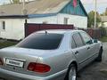 Mercedes-Benz E 200 1996 года за 2 700 000 тг. в Есиль – фото 4