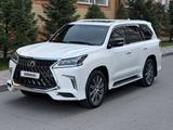 Lexus LX 570 2016 года за 36 000 000 тг. в Павлодар