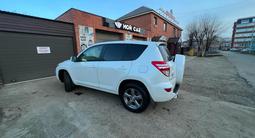 Toyota RAV4 2012 годаүшін8 500 000 тг. в Уральск – фото 2