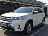 Toyota Highlander 2018 года за 30 000 тг. в Алматы