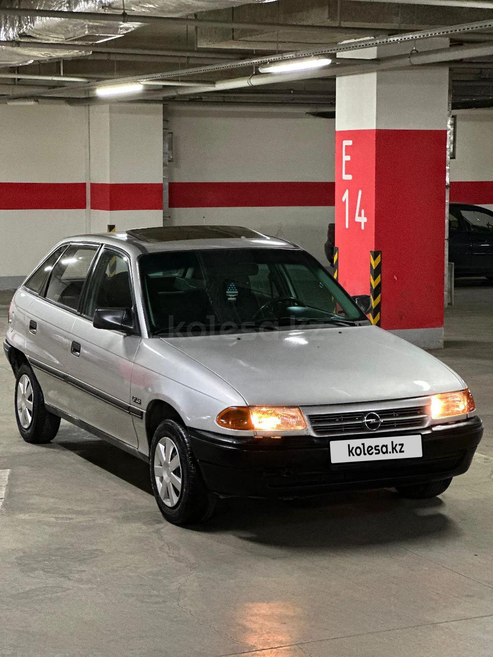 Opel Astra 1992 г.