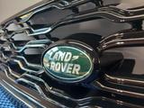 Решетка радиатора на Land Rover Range Roverfor350 000 тг. в Алматы – фото 2