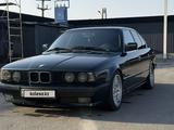 BMW 520 1992 года за 2 950 000 тг. в Алматы – фото 2