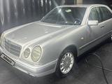 Mercedes-Benz E 230 1996 года за 2 800 000 тг. в Тараз – фото 4