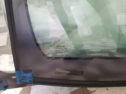 Лобовое стекло Toyota Corolla за 90 000 тг. в Алматы – фото 3