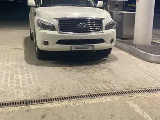 Infiniti QX56, 2013