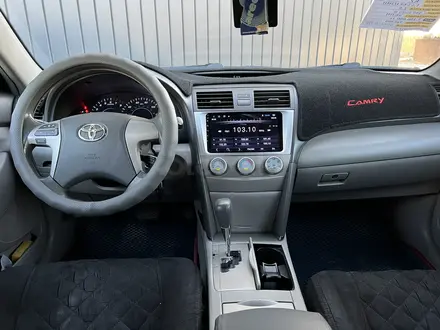 Toyota Camry 2010 года за 7 350 000 тг. в Актобе – фото 8