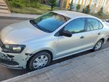 Volkswagen Polo 2014 годаүшін2 900 000 тг. в Астана – фото 2