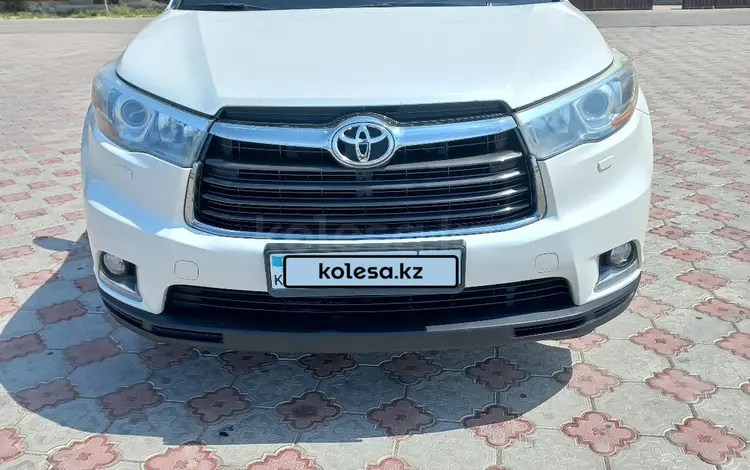 Toyota Highlander 2015 года за 14 500 000 тг. в Актау