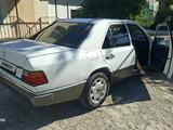 Mercedes-Benz E 200 1989 года за 850 000 тг. в Туркестан – фото 4