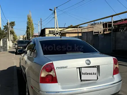 Volkswagen Passat 2001 года за 2 350 000 тг. в Алматы – фото 4