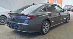 Hyundai Sonata 2022 годаүшін8 766 225 тг. в Актобе – фото 5