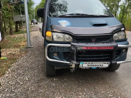 Mitsubishi Delica 1995 года за 2 000 000 тг. в Алматы