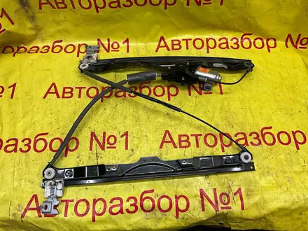 Стеклоподъемник передний правой двери на Инфинити QX56 за 35 000 тг. в Алматы