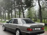 Mercedes-Benz E 220 1992 года за 2 350 000 тг. в Алматы – фото 4