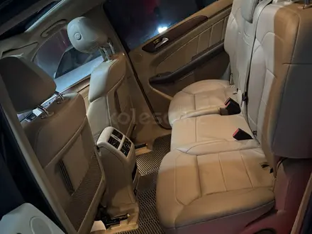 Mercedes-Benz GL 400 2015 года за 23 600 000 тг. в Алматы – фото 27