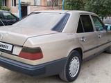 Mercedes-Benz E 260 1990 годаүшін2 000 000 тг. в Семей – фото 3