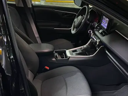 Toyota RAV4 2022 года за 11 500 000 тг. в Алматы – фото 6