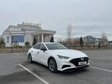 Hyundai Sonata 2022 года за 13 700 000 тг. в Кызылорда – фото 2