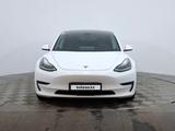 Tesla Model 3 2019 года за 8 990 000 тг. в Астана – фото 2