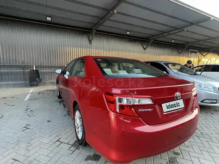 Toyota Camry 2014 года за 4 100 000 тг. в Атырау – фото 6