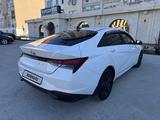 Hyundai Elantra 2022 года за 7 800 000 тг. в Атырау – фото 3