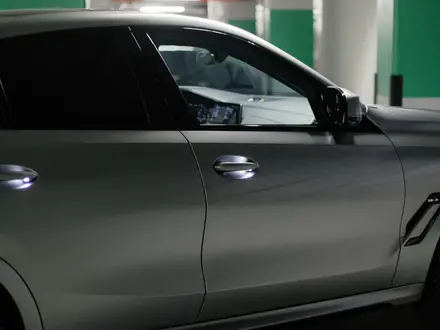 BMW X6 M 2020 года за 69 975 000 тг. в Астана – фото 22