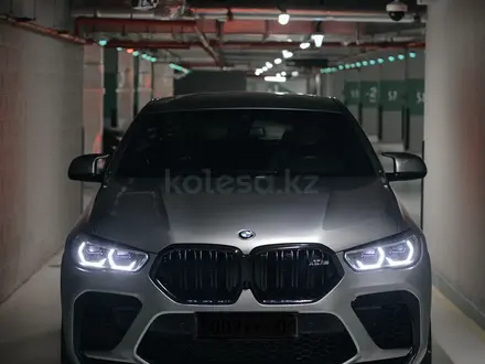 BMW X6 M 2020 года за 69 975 000 тг. в Астана – фото 33