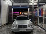 Mercedes-Benz E 320 1997 года за 3 100 000 тг. в Алматы