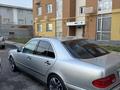 Mercedes-Benz E 320 1997 года за 3 100 000 тг. в Алматы – фото 2