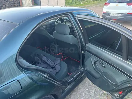 BMW 520 1999 года за 2 100 000 тг. в Астана – фото 6
