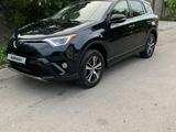 Toyota RAV4 2018 года за 12 800 000 тг. в Алматы – фото 5