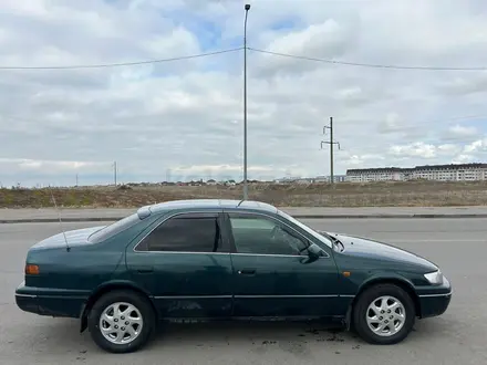 Toyota Camry 1998 года за 3 198 214 тг. в Алматы – фото 3