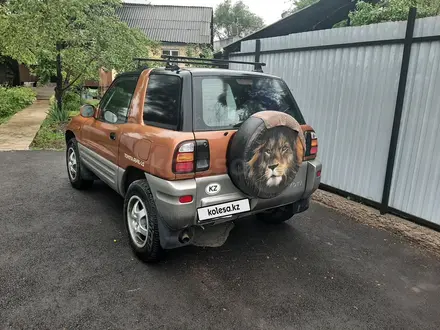 Toyota RAV4 1998 года за 2 800 000 тг. в Алматы – фото 3