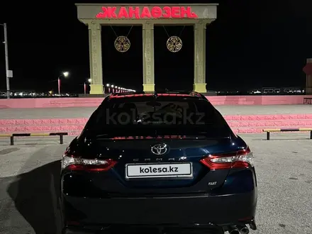 Toyota Camry 2019 года за 14 000 000 тг. в Актау – фото 4