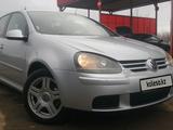 Volkswagen Golf 2004 года за 3 600 000 тг. в Астана – фото 3