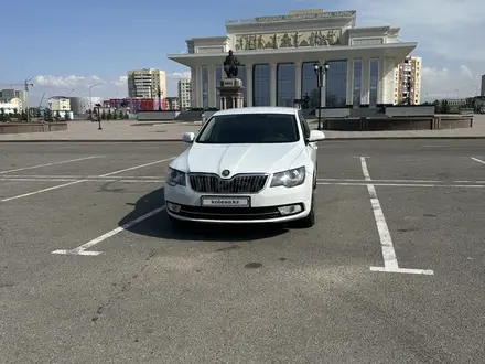 Skoda Superb 2014 года за 4 500 000 тг. в Алматы – фото 2