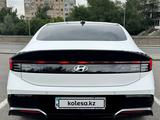 Hyundai Sonata 2023 года за 16 000 000 тг. в Алматы – фото 5
