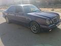 Mercedes-Benz E 230 1997 годаfor2 300 000 тг. в Актау – фото 3