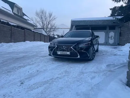 Lexus ES 250 2018 года за 19 500 000 тг. в Алматы – фото 34