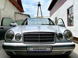 Mercedes-Benz E 280 1998 годаfor3 650 000 тг. в Алматы