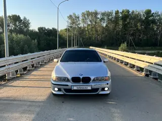 BMW 523