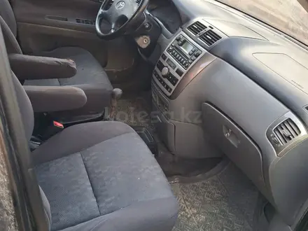 Toyota Avensis Verso 2003 года за 4 000 000 тг. в Шымкент – фото 4