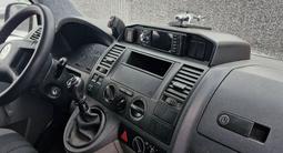 Volkswagen Transporter 2005 года за 8 300 000 тг. в Петропавловск – фото 4