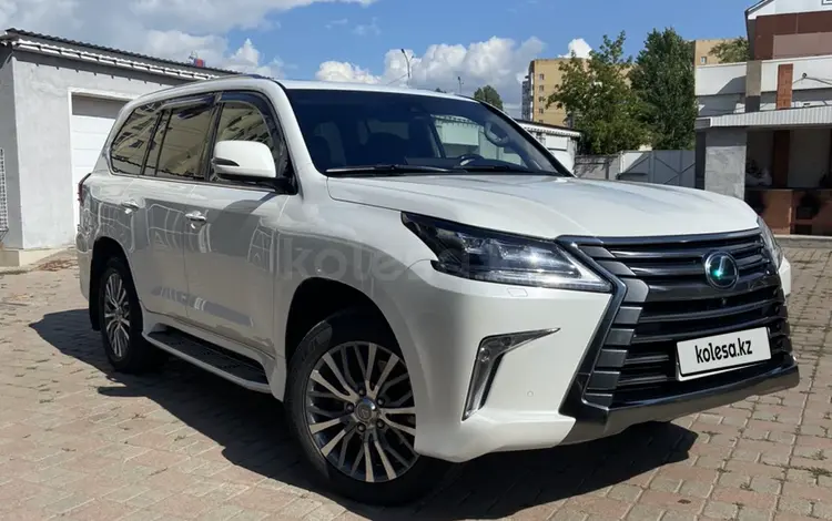 Lexus LX 570 2017 годаfor40 000 000 тг. в Астана