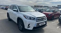 Toyota Highlander 2018 года за 8 500 000 тг. в Алматы – фото 2