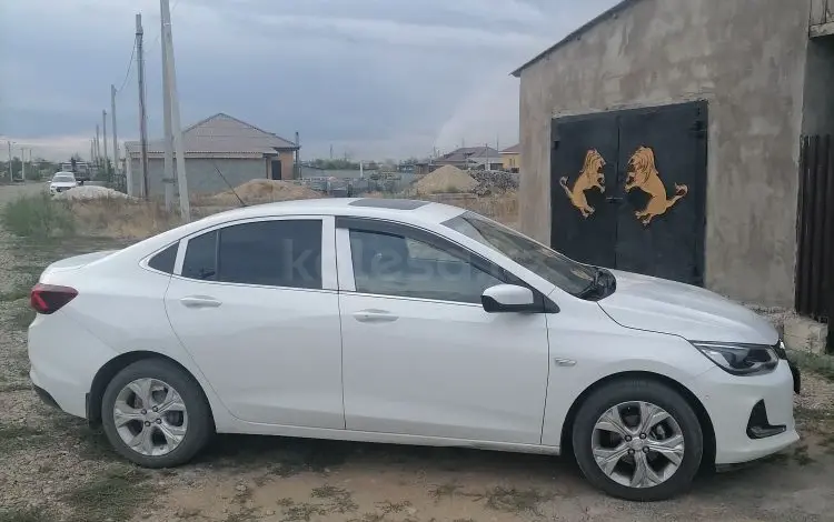 Chevrolet Onix 2024 года за 6 500 000 тг. в Семей