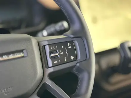 Land Rover Defender X-Dynamic SE 2026 года за 81 978 000 тг. в Астана – фото 11