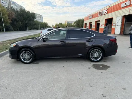 Lexus ES 300h 2013 года за 8 400 000 тг. в Актобе – фото 3